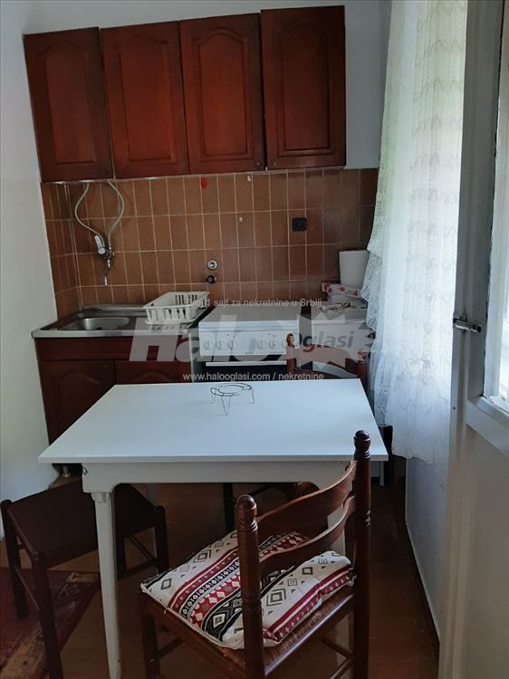 Izdajem dvosoban stan na Dorćolu ulica Braće Baruh — 7