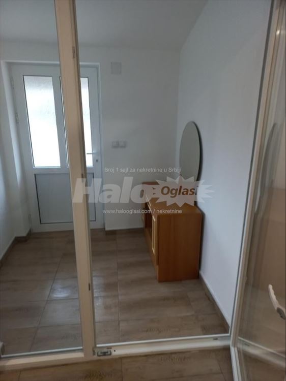 Izdajem dvosoban stan u Batajnici — 5