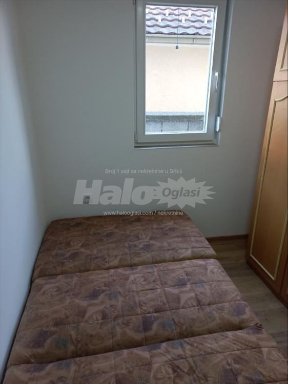 Izdajem dvosoban stan u Batajnici — 11