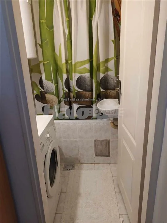 Izdajem dvosoban stan u Borči 70m2 — 3