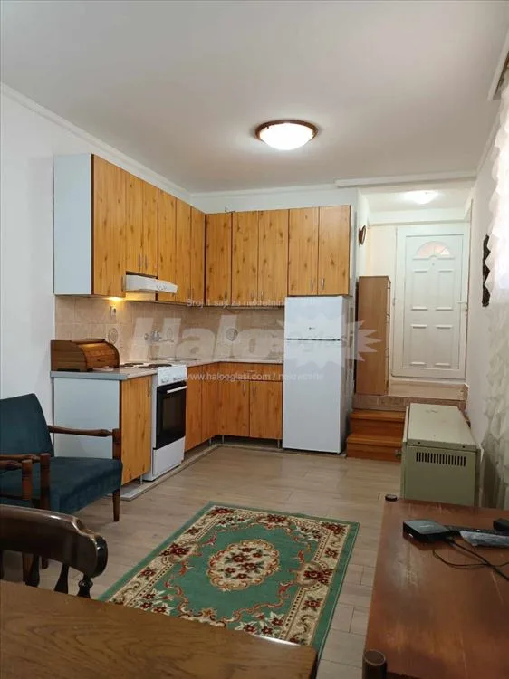 Izdajem dvosoban stan u Borči 70m2 — 9