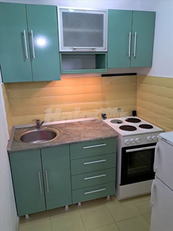 Izdajem dvosoban stan u kuća sa drvorištem — 6