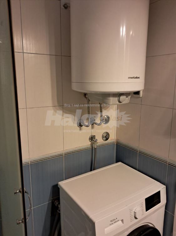 Izdajem dvosoban stan u kuća sa drvorištem — 10