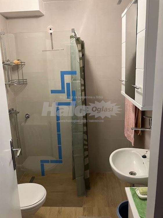 Izdajem dvosoban stan u Zemunu — 4