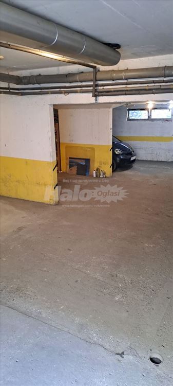 Izdajem garažno mesto 15m2 Vračar, Molerova ulica — 3