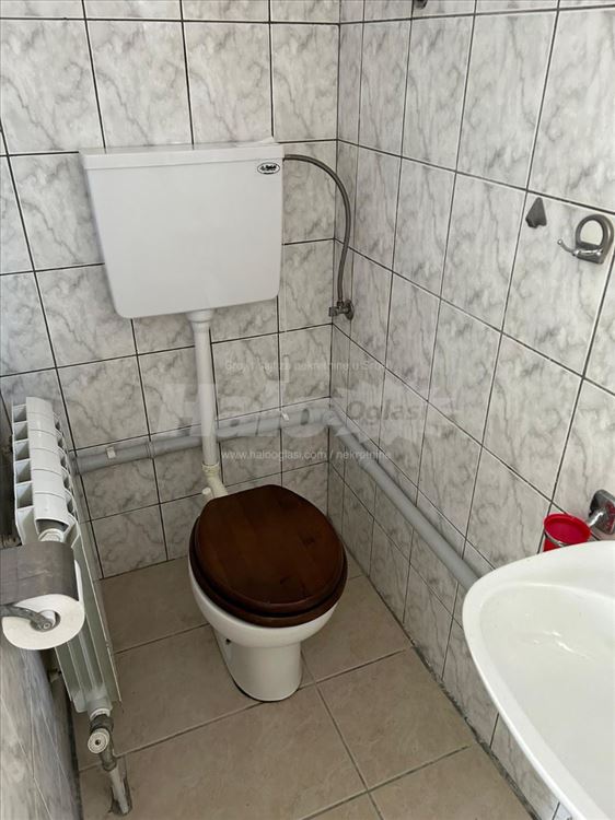 Izdajem garsonjeru 18m2, nameštena, odmah useljiva — 4