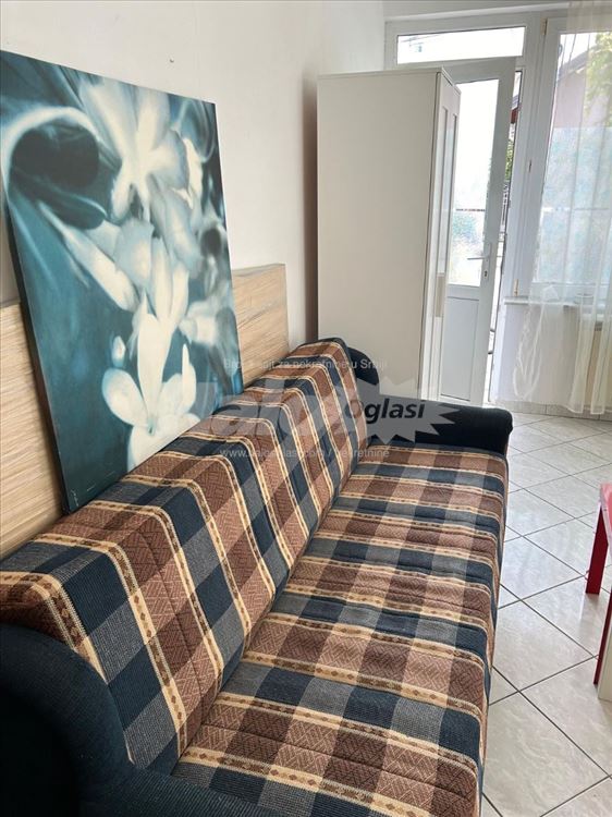 Izdajem garsonjeru 18m2, nameštena, odmah useljiva — 7