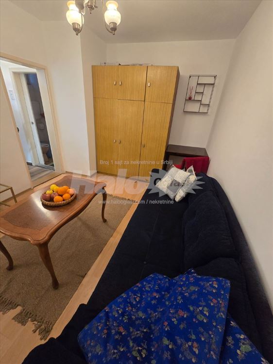 Izdajem garsonjeru 19m², kod Kalenić pijace — 3
