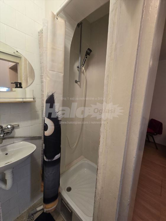 Izdajem garsonjeru 19m², kod Kalenić pijace — 8
