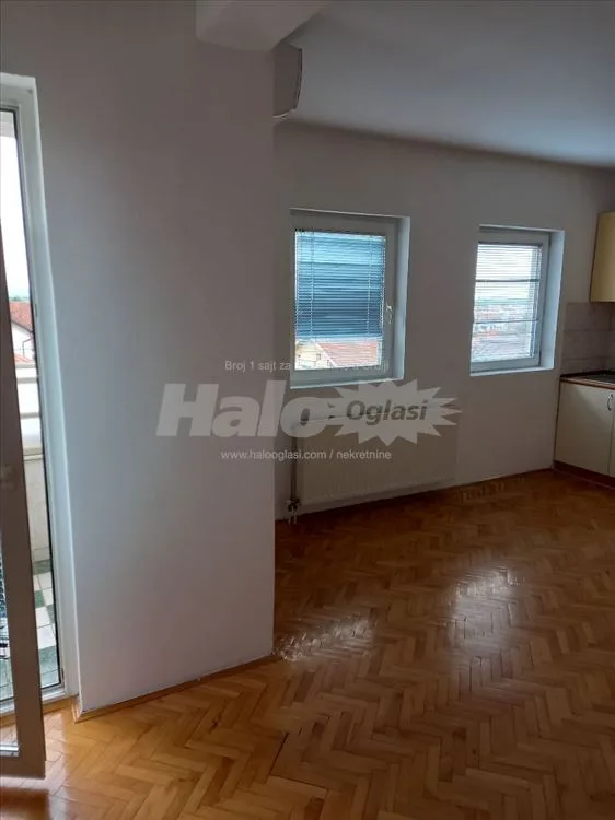 Izdajem Garsonjeru Banovo Brdo — 7