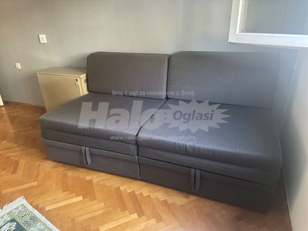 Izdajem garsonjeru Karaburma — 10