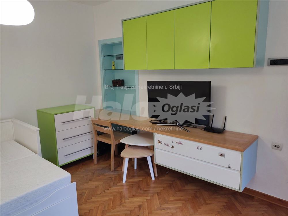 Izdajem garsonjeru na Karaburmi 25m2 Beograd — 4