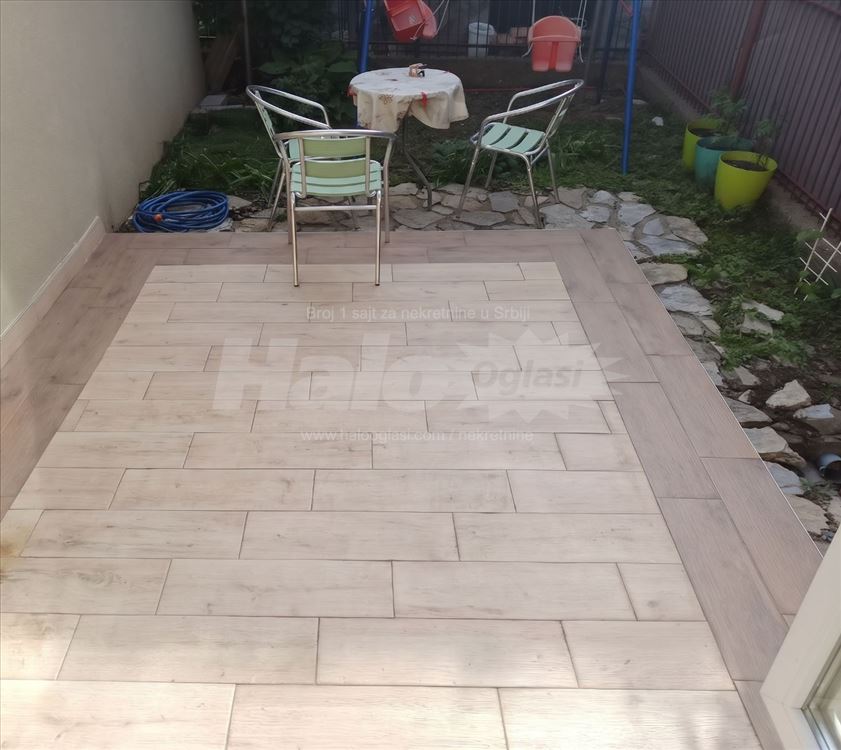 Izdajem garsonjeru na Karaburmi 25m2 Beograd — 10