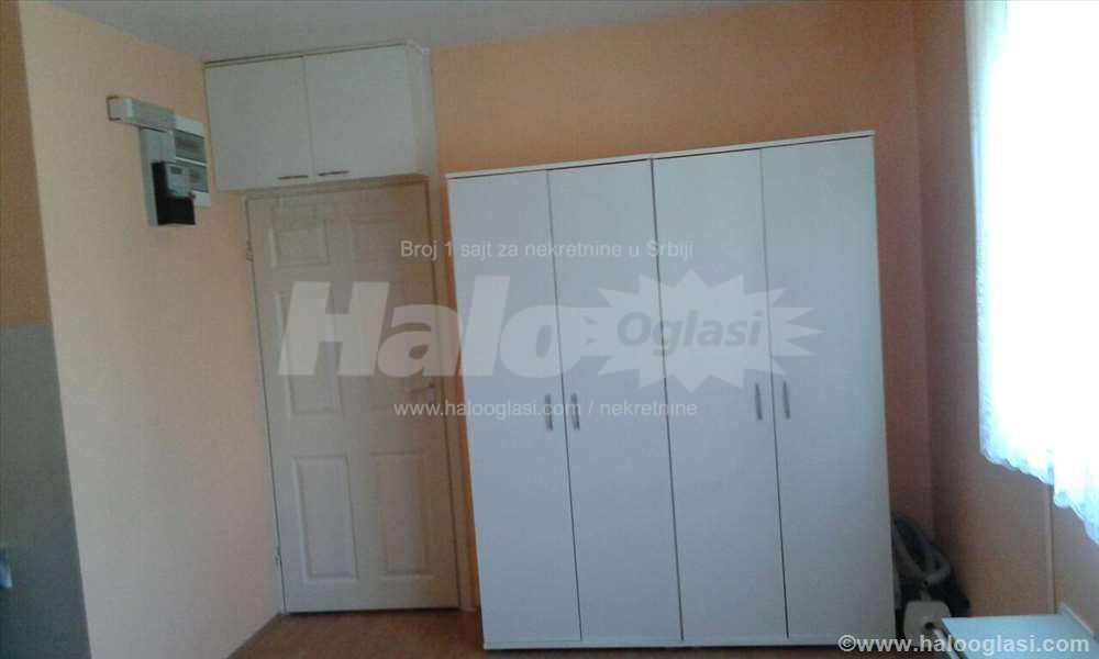 Izdajem garsonjeru na Kumodražu — 2