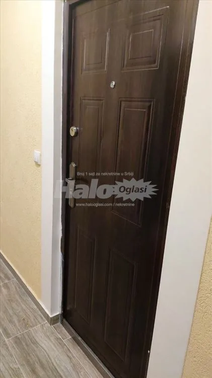 Izdajem garsonjeru na Petlovom brdu — 2