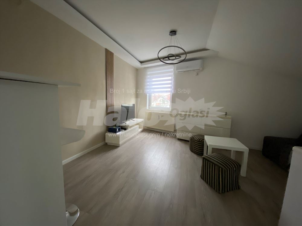 Izdajem garsonjeru nameštenu renoviranu — 7