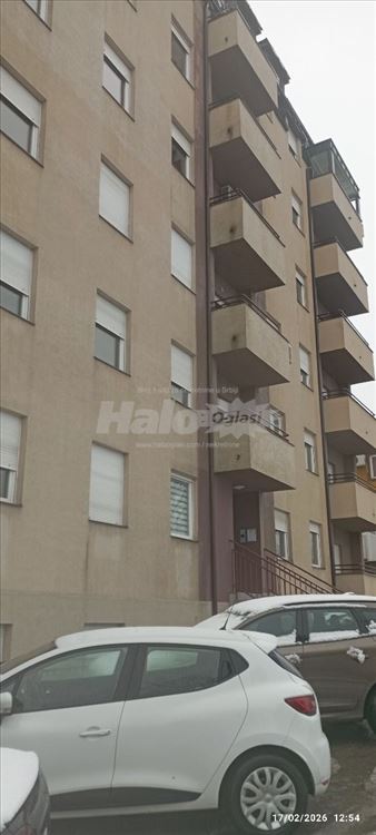 Izdajem garsonjeru, Saobraćajni dakultet — 2