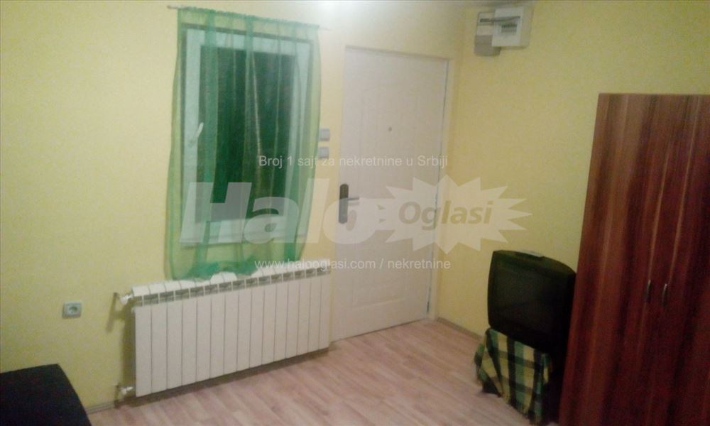Izdajem garsonjeru, sve uključeno u cenu — 4