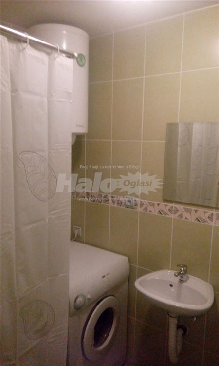 Izdajem garsonjeru, sve uključeno u cenu — 8