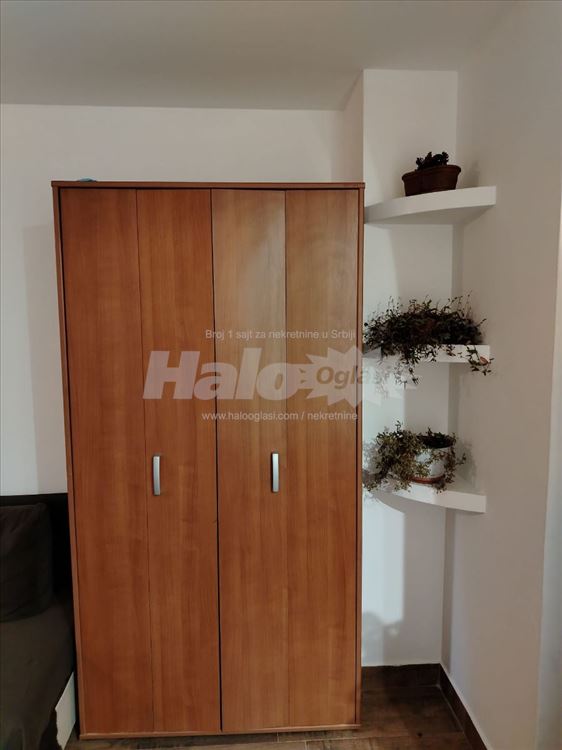 Izdajem garsonjeru u Koteẓ̌u — 8