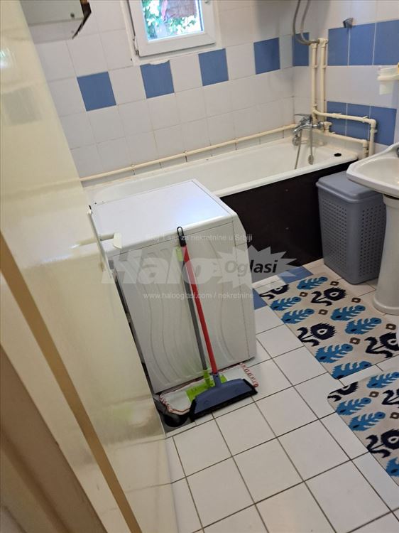 Izdajem garsonjeru u Višnjici — 6