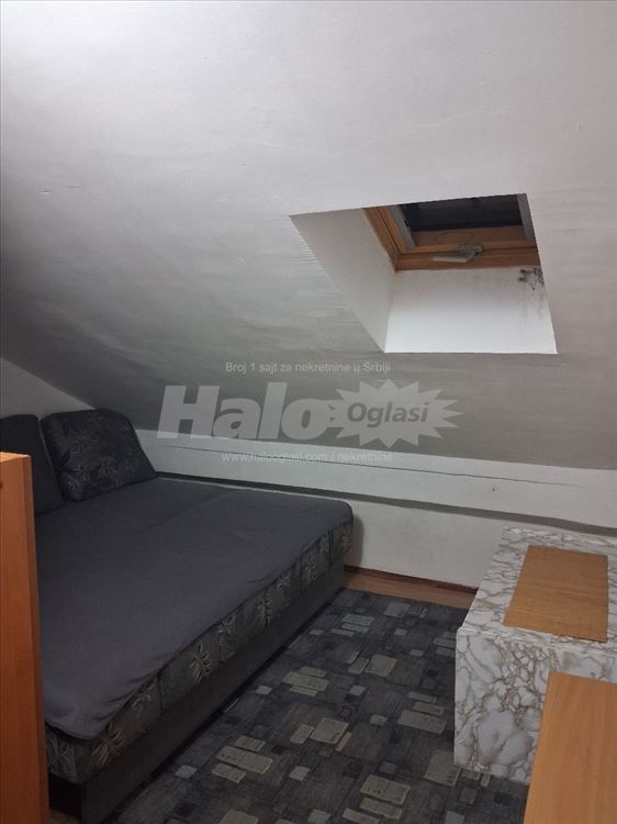 Izdajem garsonjeru u Višnjičkoj Banji — 3