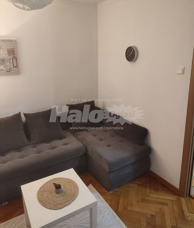 Izdajem garsonjeru u Zemun polju — 6