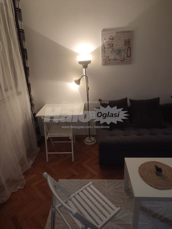 Izdajem garsonjeru u Zemun polju — 8