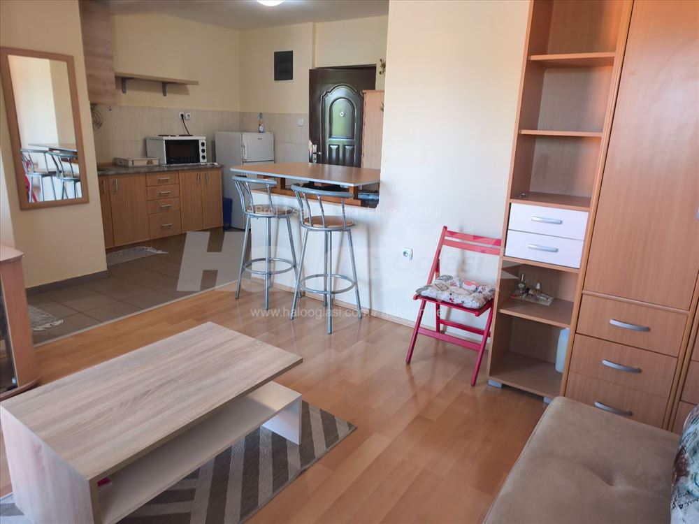 Izdajem garsonjeru Zemun, Altina, 35m2 — 5