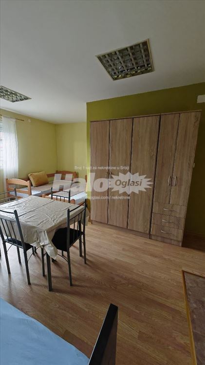 Izdajem garsonjeru Zemun -Altina — 4