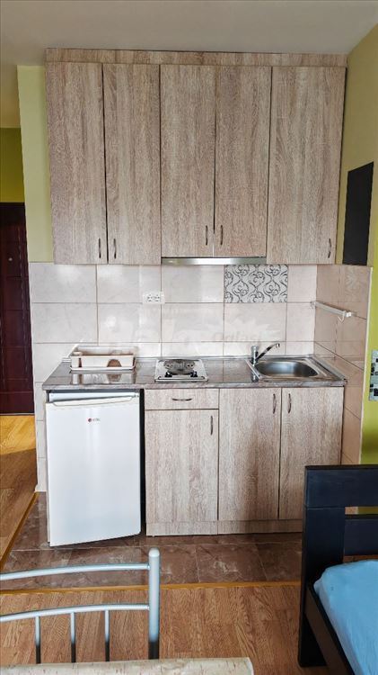 Izdajem garsonjeru Zemun -Altina — 6