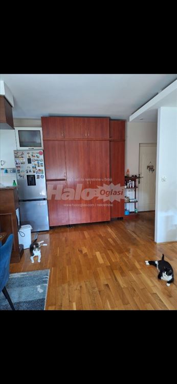 Izdajem gornji deo duplex-a 30 m — 14
