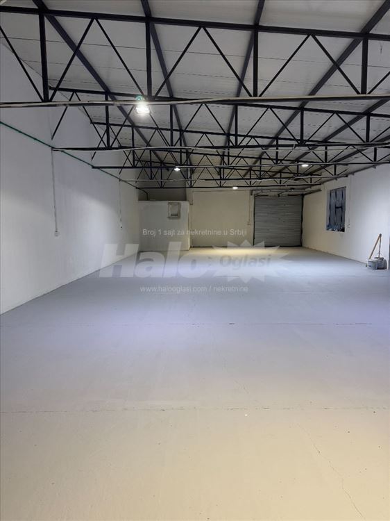 Izdajem halu 250m2 Batajnica - Ugrinovci — 2