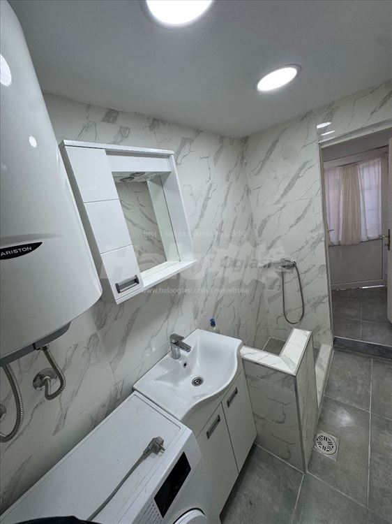 Izdajem jedno-iposoban stan kompletno renoviran — 4
