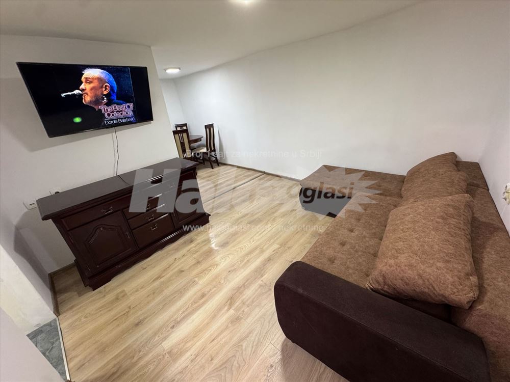 Izdajem jedno-iposoban stan kompletno renoviran — 7