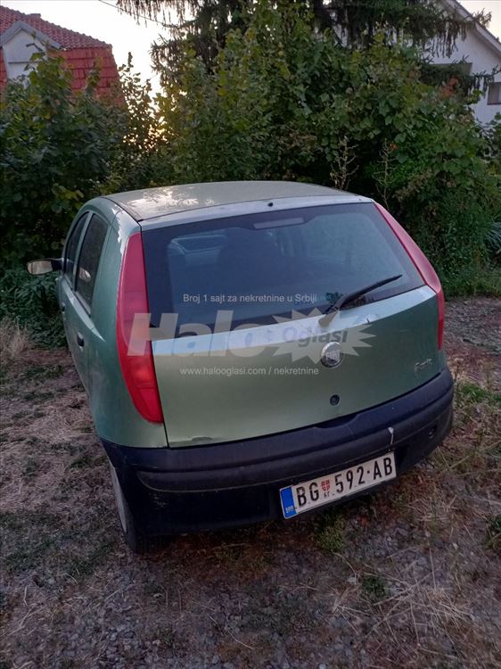 Izdajem jednoiposoban namešten stan nepušačima — 12