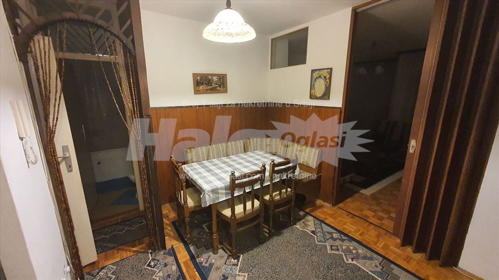 Izdajem jednoiposoban namešten stan u bloku 23 — 5