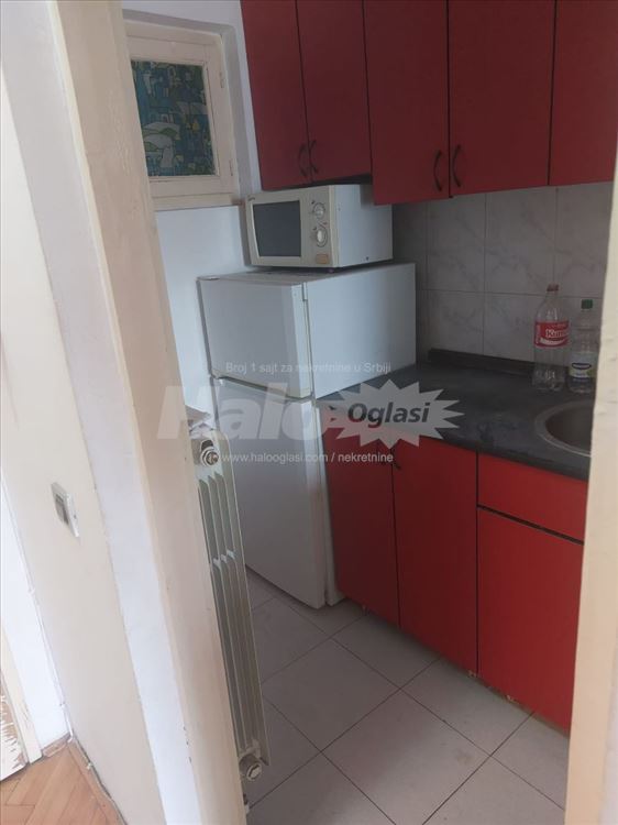 Izdajem jednoiposoban stan 35m2 — 5
