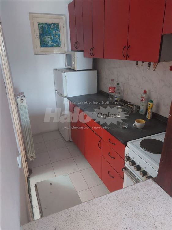 Izdajem jednoiposoban stan 35m2 — 8