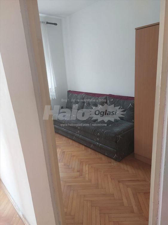 Izdajem jednoiposoban stan 35m2 — 10