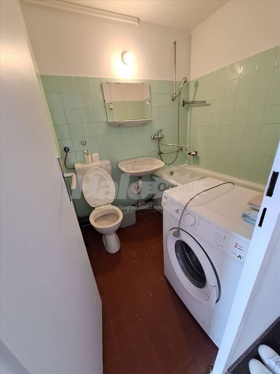 Izdajem jednoiposoban stan u Brace Jerkovica — 6