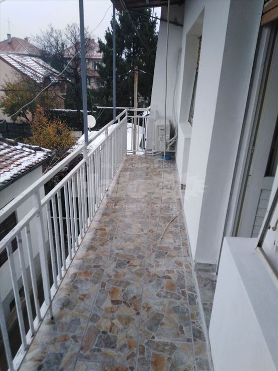 Izdajem  jednoiposoban stan u Zemunu — 6
