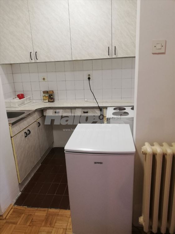 Izdajem jednosoban namešten stan Čukarička padina — 8