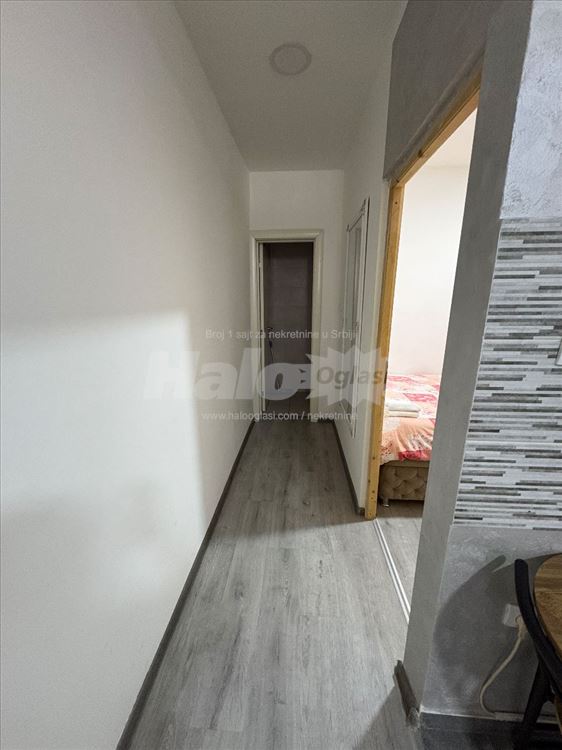 Izdajem jednosoban namešten stan Preko puta BW — 6