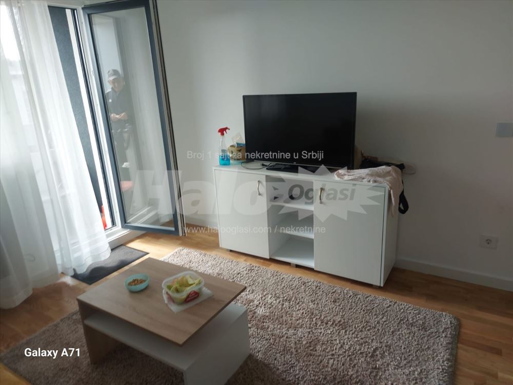 Izdajem jednosoban stan 40m2, Mirijevo — 2