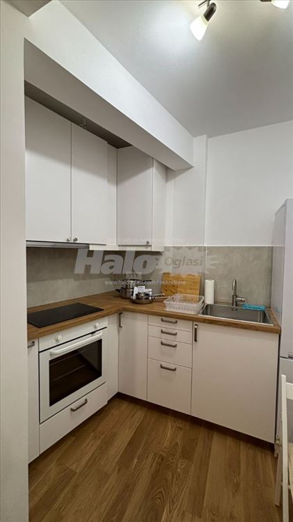 Izdajem jednosoban stan I 30m² I Uključeno g.mesto — 4