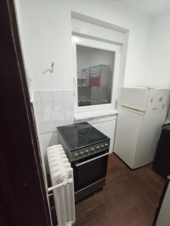 Izdajem jednosoban stan na Bežanijskoj kosi — 13