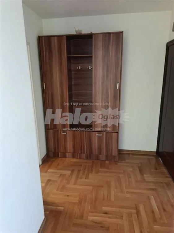 Izdajem jednosoban stan na Vidikovcu — 3
