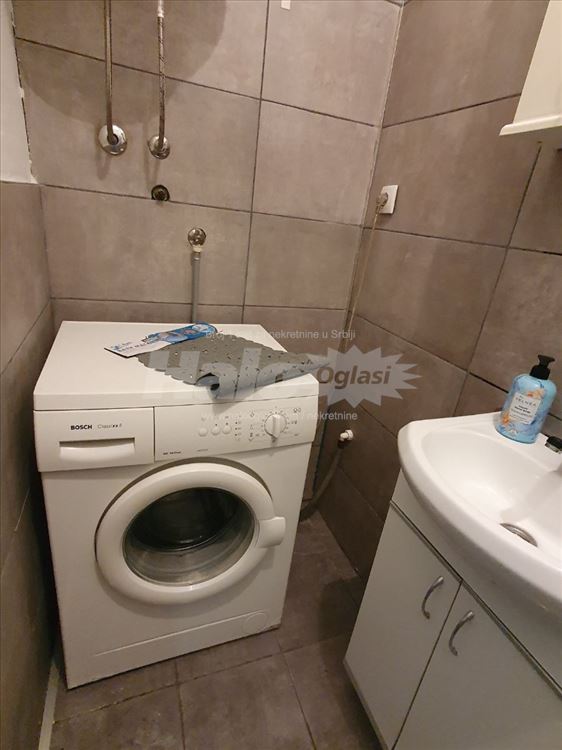 Izdajem jednosoban stan na Zelenom vencu — 5