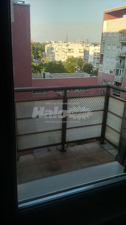 Izdajem jednosoban stan u Bloku 63 — 7